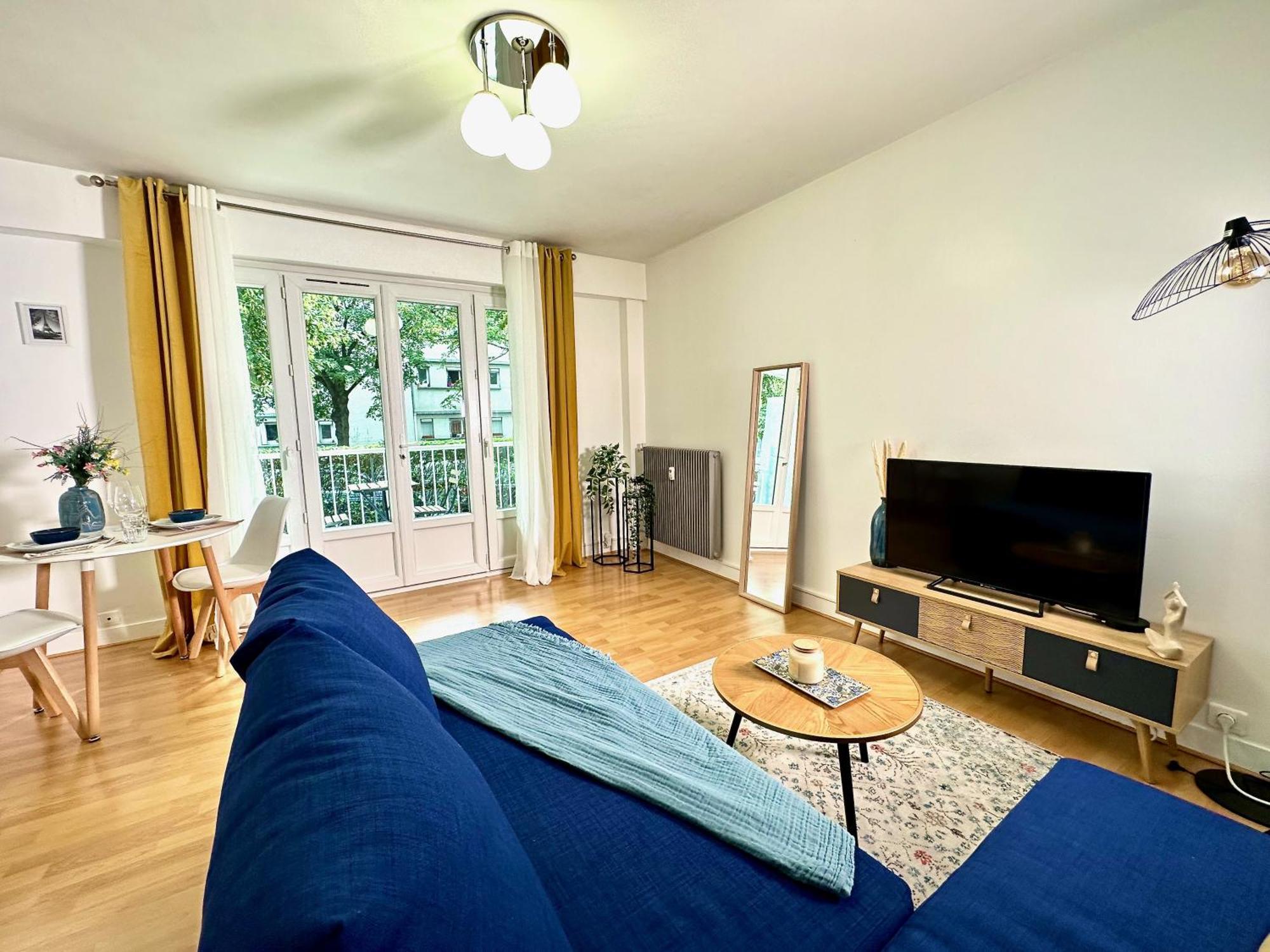 Apartament Le Bleu Soleil - A 2 Min Du Metro - 7 Min De Paris Maisons-Alfort Zewnętrze zdjęcie