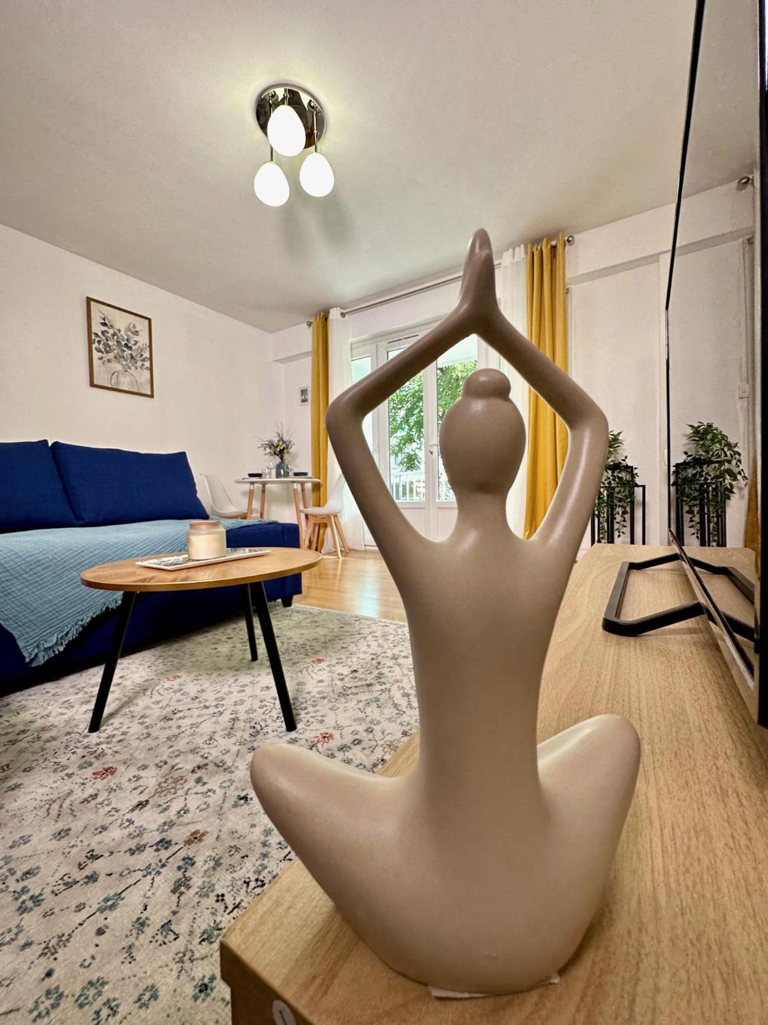 Apartament Le Bleu Soleil - A 2 Min Du Metro - 7 Min De Paris Maisons-Alfort Zewnętrze zdjęcie