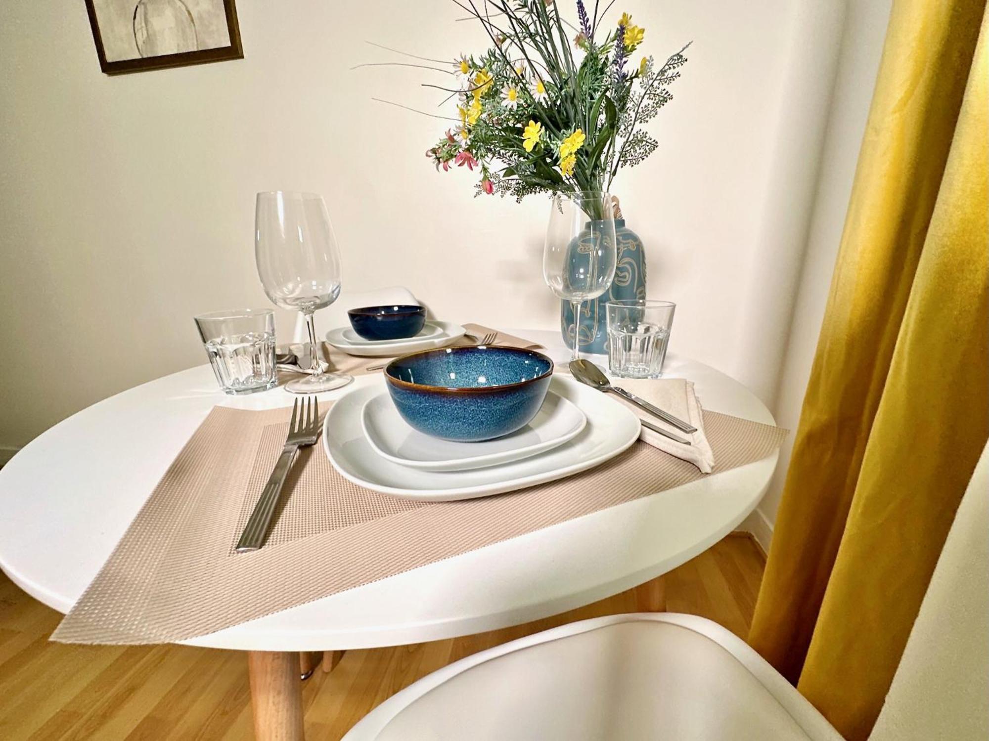 Apartament Le Bleu Soleil - A 2 Min Du Metro - 7 Min De Paris Maisons-Alfort Zewnętrze zdjęcie