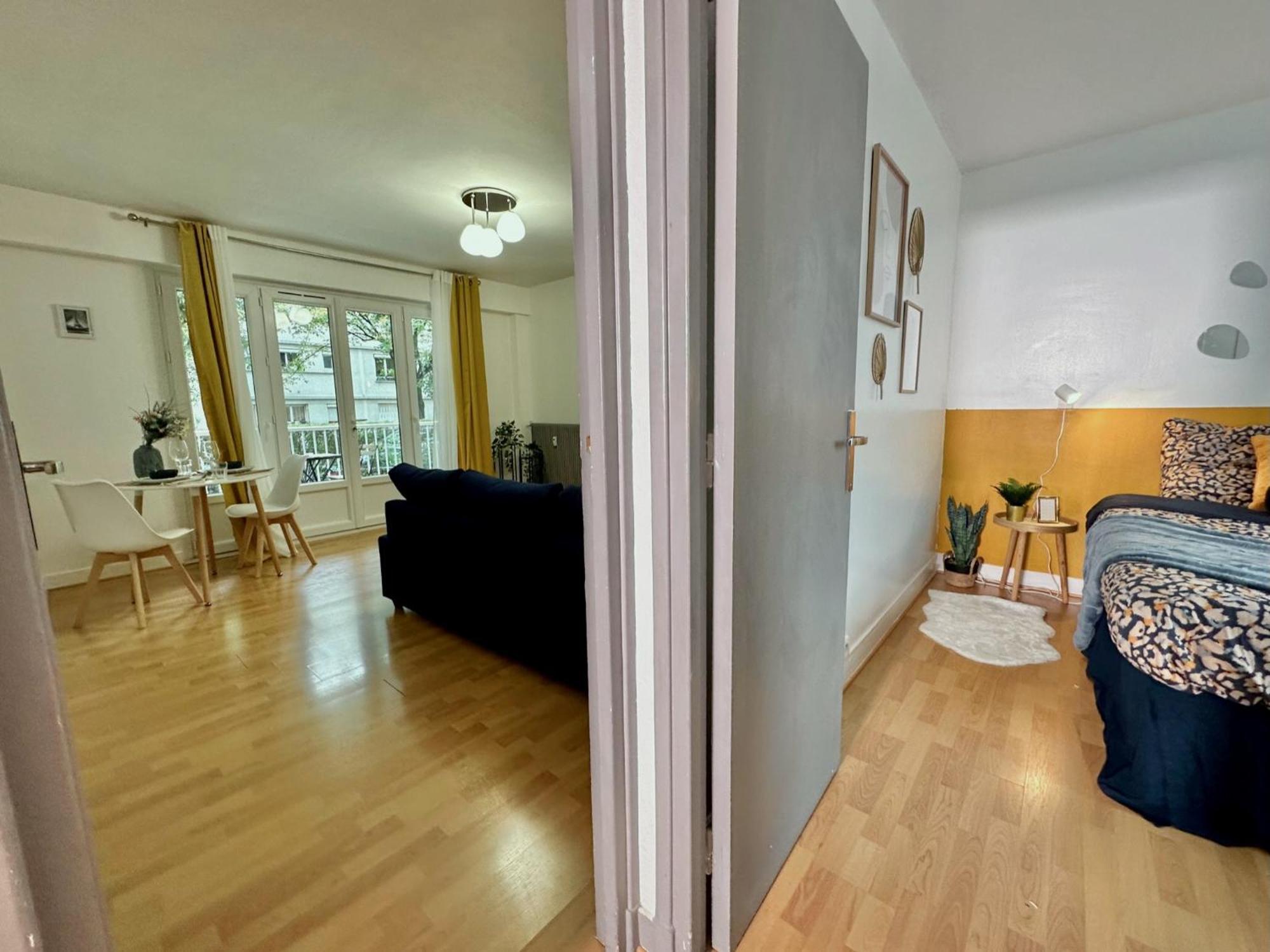 Apartament Le Bleu Soleil - A 2 Min Du Metro - 7 Min De Paris Maisons-Alfort Zewnętrze zdjęcie
